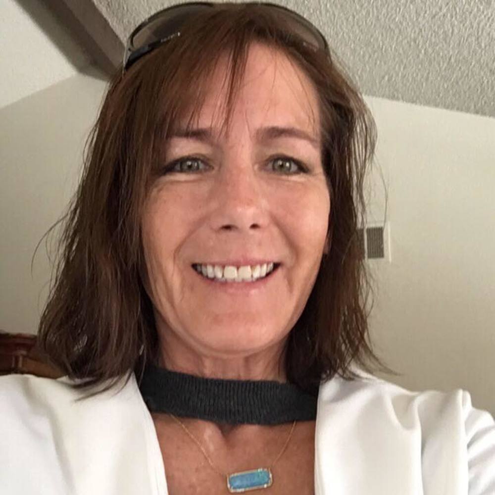 Meet your Posher, Deborah